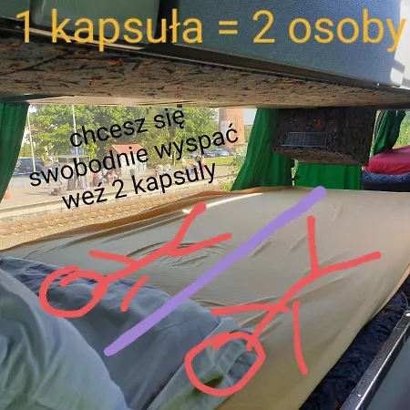 Autokar Kamper 2 Pietrowy, Kuchnia, Wc, Kapsuly Sypialne *
